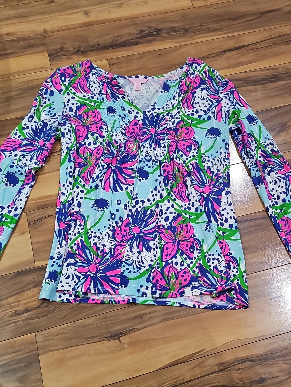 Lilly Pulitzer Women's Small Bright Floral V-Neck Long Sleeve Top - Pink & Blue